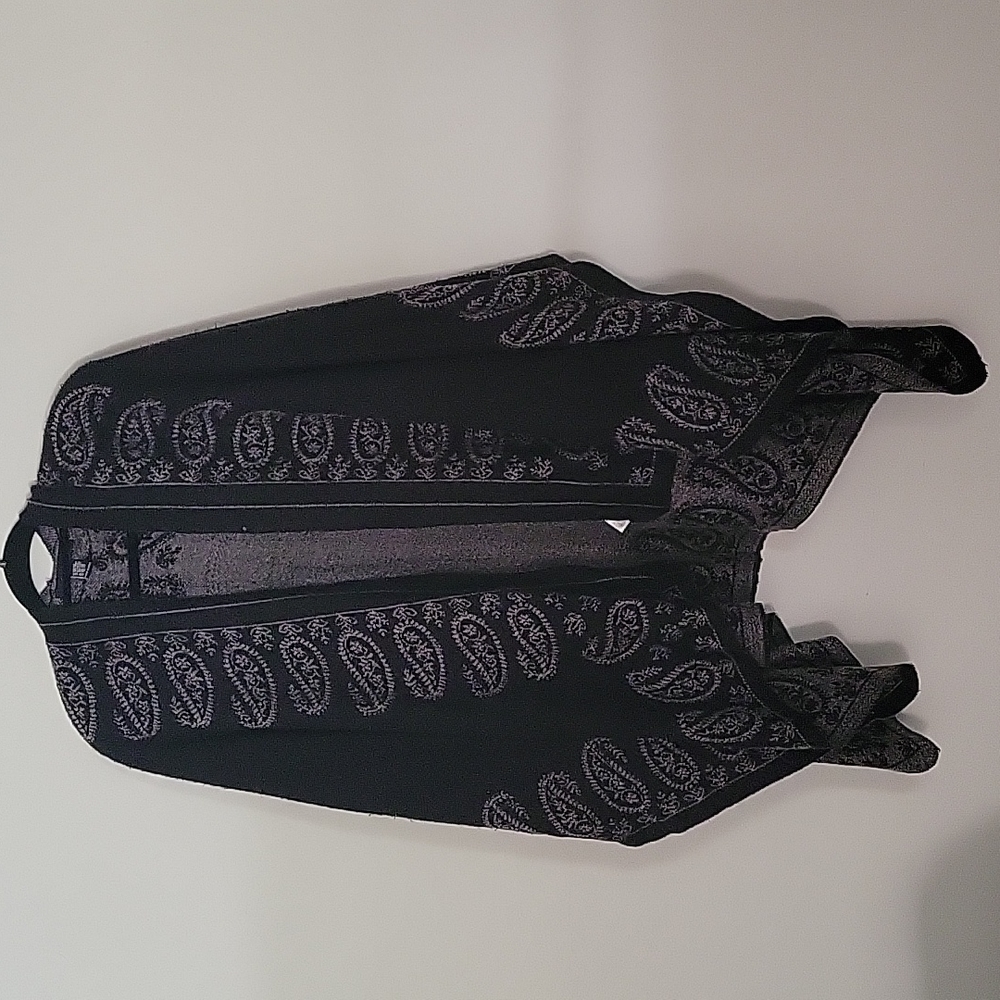 Forever 21, unisex one size fits all shawl.